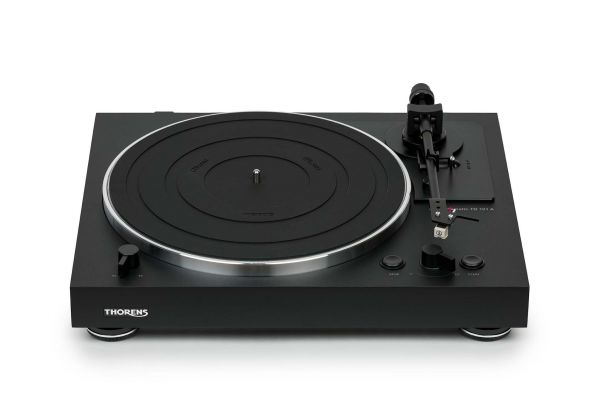 TD101-A - Entièrement automatique avec préamplificateur phono
