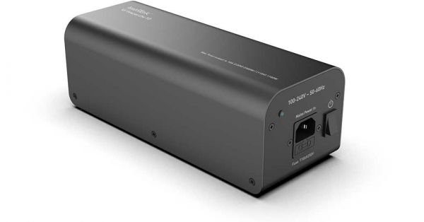 V5 Syncro Uni 10A (C13) - Conditionneur électrique 